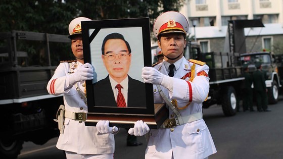 Vietnamese people bid last farewell to late PM Phan Van Khai ảnh 15 Vietnamese people bid last farewell to late PM Phan Van Khai ảnh 15