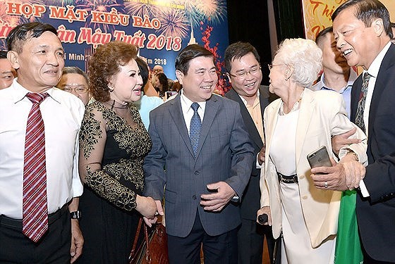 Meeting welcoming the Lunar New Year between overseas Vietnamese is an annual activity of Ho Chi Minh City (Photo:Viet Dung)