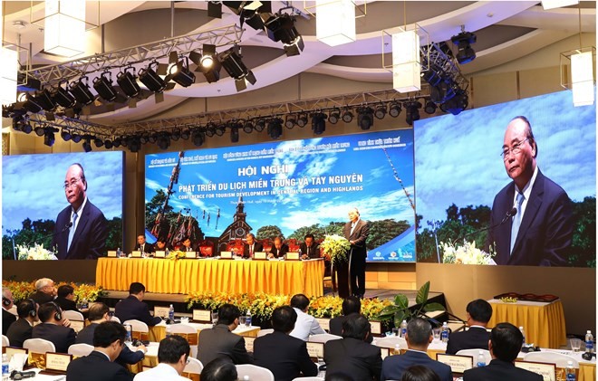 Prime Minister Nguyen Xuan Phuc speaks at the event (Photo: VNA)