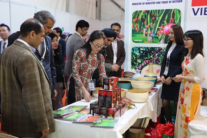 At the Vietnamese booth (Photo: VNA)