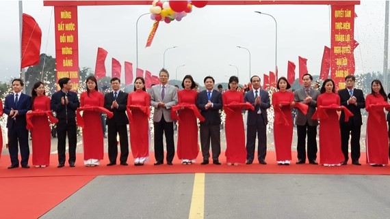 Binh Ca Bridge linking whole road of Ho Chi Minh from Cao Bang to Ca Mau province is inaugurated