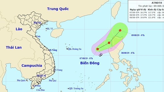 A newly- formed tropical low pressure in the East Sea (Photo: NHFC)