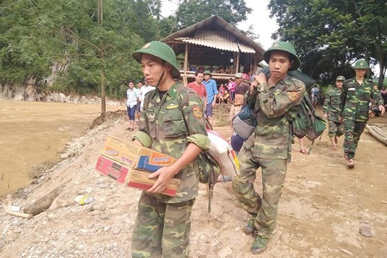 The Mekong Delta provinces have been hammered by long- lasting heavy downpour daysand cities 