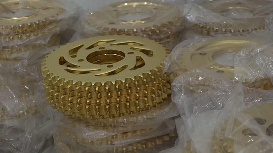 City abolishes huge quantity of counterfeit motorcycle parts ảnh 2 City abolishes huge quantity of counterfeit motorcycle parts ảnh 2