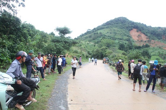 Bodies of all 22 soldiers missing under landslide found in Quang Tri Province ảnh 7