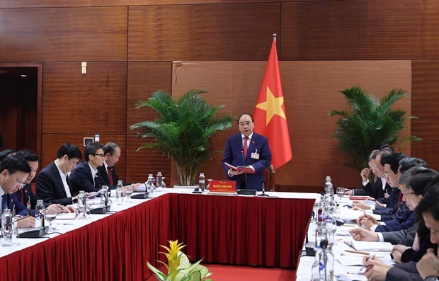 Prime Minister Nguyen Xuan Phuc speaks at the permanent Cabinet meeting. (Photo: VNA)