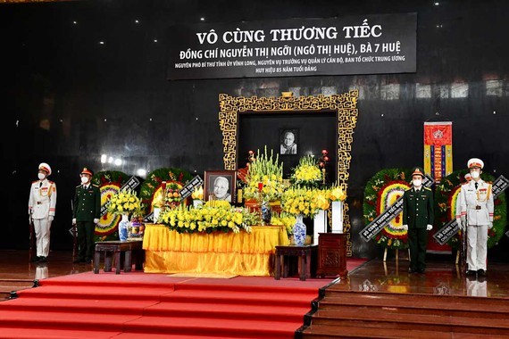 Funeral ceremony for Ngo Thi Hue, wife of late General Secretary Nguyen Van Linh ảnh 1 Funeral ceremony for Ngo Thi Hue, wife of late General Secretary Nguyen Van Linh ảnh 1