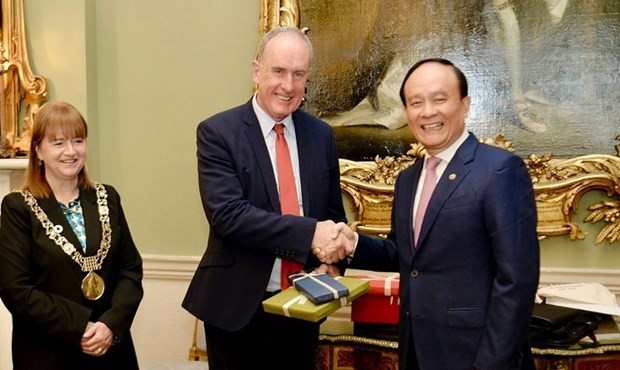 Hanoi intensifies cooperation with UK, Irish localities ảnh 1 Hanoi intensifies cooperation with UK, Irish localities ảnh 1