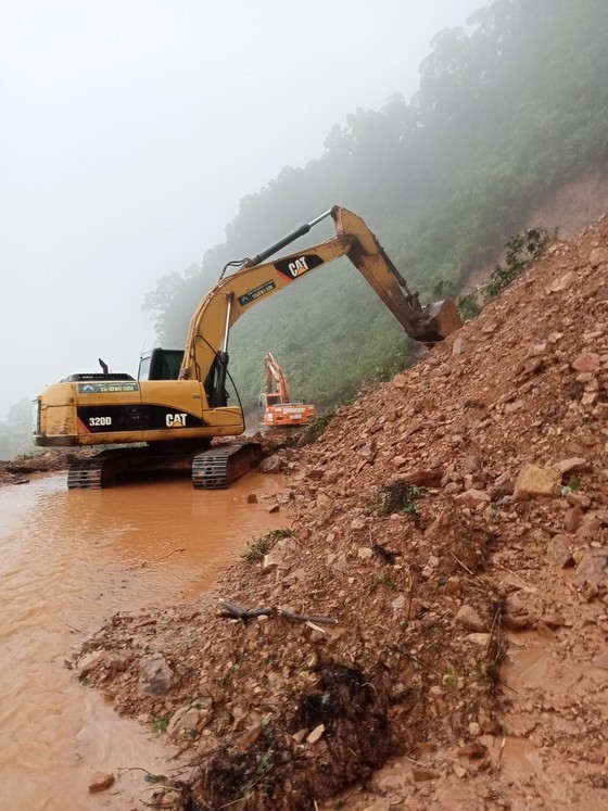 Parts of Ha Tinh Province submerged, isolated due to intense rains ảnh 2 Parts of Ha Tinh Province submerged, isolated due to intense rains ảnh 2