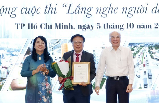 Readers send heart-to-heart sense to “Listening to people's suggestions” contest ảnh 2 Readers send heart-to-heart sense to “Listening to people's suggestions” contest ảnh 2