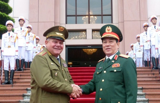 Vietnam, Cuba boost cooperation, experience sharing in political, military works ảnh 3 Vietnam, Cuba boost cooperation, experience sharing in political, military works ảnh 3