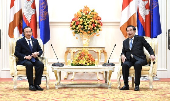 Thereby, the friendship and comprehensive cooperation between the two countries are likely to be enhanced, contributing to consolidating the relationship and political trust between the two Parties, the two States and the two peoples in general, between Ho Chi Minh City and Cambodia’s localities in particular. Besides, the working trip contributed to tightening the traditional friendship and comprehensive cooperation between the two countries. (Photo: Van Minh)