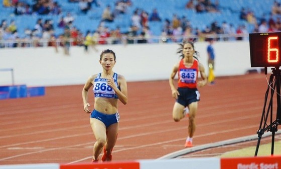 Track and field athlete Nguyen Thi Oanh from Bac Giang Province ranked first on the list of 2022 Vietnam sport’s ten outstanding athletes. Track and field athlete Nguyen Thi Oanh from Bac Giang Province ranked first on the list of 2022 Vietnam sport’s ten outstanding athletes.
