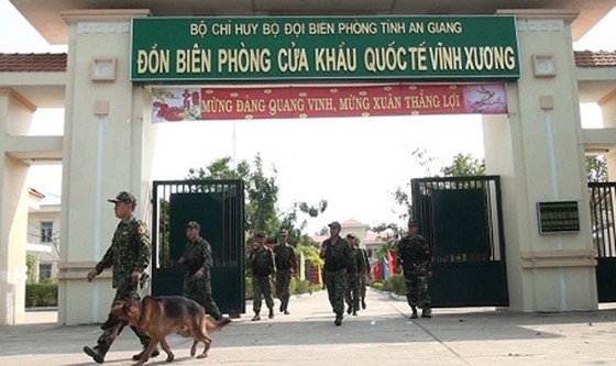 Border Station of Vinh Xuong International Border Gate Border Station of Vinh Xuong International Border Gate
