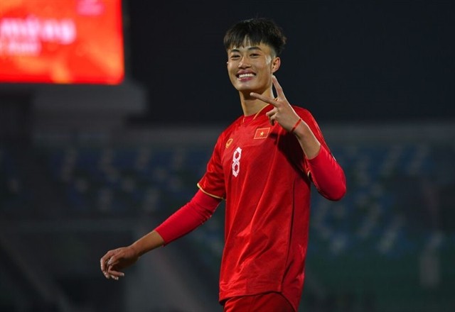 Nguyen Van Truong celebrates his last-minute winning goal. Nguyen Van Truong celebrates his last-minute winning goal.