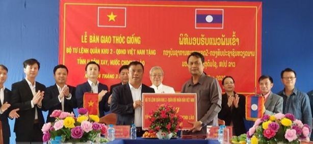 At the handover ceremony (Photo: VNA) At the handover ceremony (Photo: VNA)