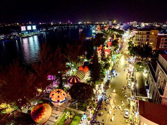 The hot air balloon festival took place in Can Tho City.
