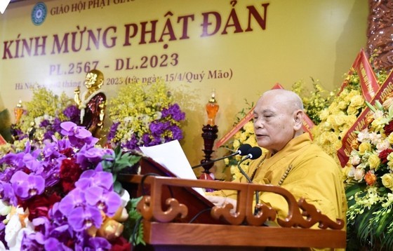 Most Venerable Thich Thien Nhon, Chairman of the Vietnam Buddhist Sangha (VBS)'s Executive Council reads a ceremonial speech of the Buddha's 2567th birthday celebration. Most Venerable Thich Thien Nhon, Chairman of the Vietnam Buddhist Sangha (VBS)'s Executive Council reads a ceremonial speech of the Buddha's 2567th birthday celebration.