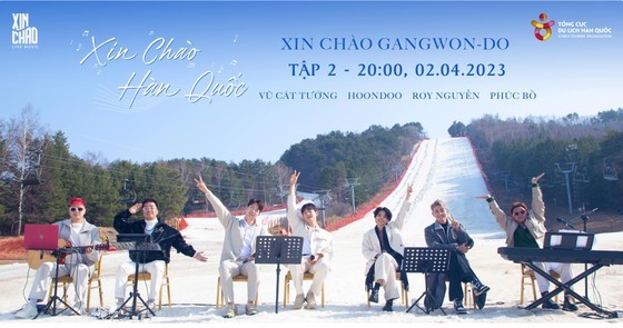 Vietnamese and Korean singers join a busking program of the “Hello Korea - Hello Gangwon-do” scheme.