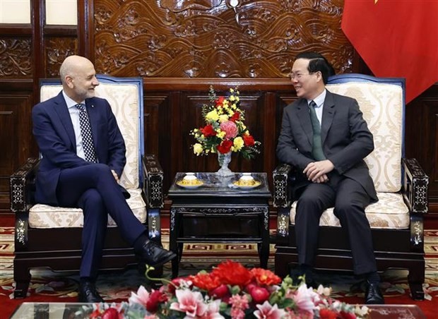 President Vo Van Thuong (R) receives Italian Ambassador to Vietnam Antonio Alessandro (Photo: VNA). President Vo Van Thuong (R) receives Italian Ambassador to Vietnam Antonio Alessandro (Photo: VNA).