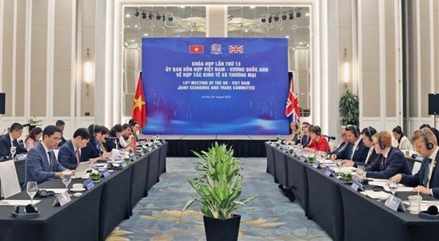 Participants at the 13th meeting of the Joint Committee on Economic and Trade Cooperation between Vietnam and the UK (JETCO 13) (Photo: VNA) Participants at the 13th meeting of the Joint Committee on Economic and Trade Cooperation between Vietnam and the UK (JETCO 13) (Photo: VNA)