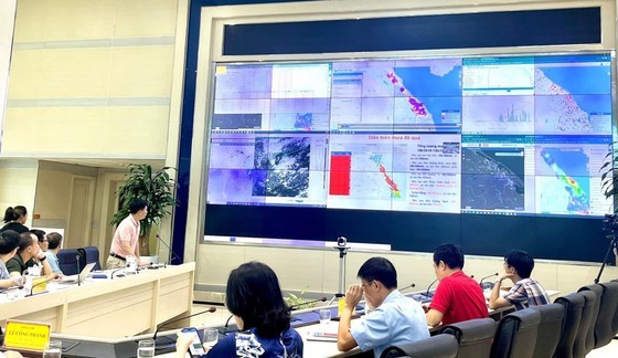 A meeting of the National Center for Meteorological and Hydrological Forecasting focuses on analyzing and identifying trends in natural disaster combinations in the Central region on October 14. A meeting of the National Center for Meteorological and Hydrological Forecasting focuses on analyzing and identifying trends in natural disaster combinations in the Central region on October 14.