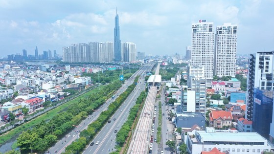 In addition to metro lines, HCMC asks relevant agencies to urgently identify land funds to implement TOD projects of Ring Road 3 and Ring Road 4. (Photo: Quoc Hung)