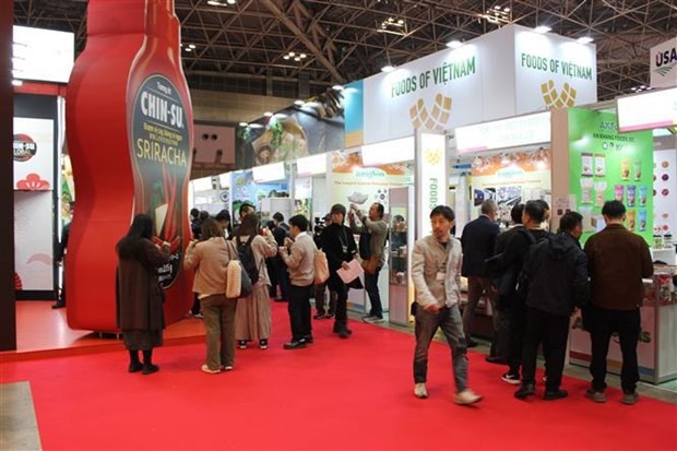 The Chinsu chili sauce bottle model of Masan Group Corp at the exhibition (Photo: VNA) masan-2626.jpg