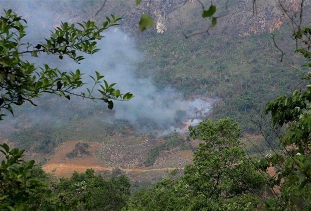 Slash-and-burn in dry season poses high risk of forest fire. (Photo: VNA) vna_potal_vung_cao_lai_chau_tang_cuong_phong_chong_chay_rung_trong_dot_nang_keo_dai_7305885.jpg