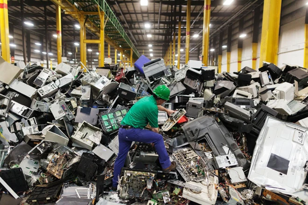 Recycling e-waste is a critical task (Photo: National Geographic) ewaste.png