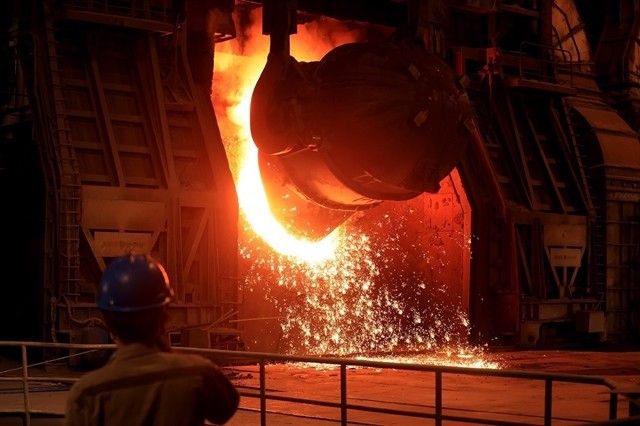 Steel production in Dung Quat Economic Zone. A project working with the EU’s Carbon Border Adjustment Mechanism (CBAM) will be developed. (Photo:VNA) steel.jpg