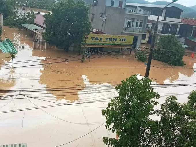 The flooded parts of An Chau Town, Son Dong District, Bac Giang Province on September afternoon. BG.jpg