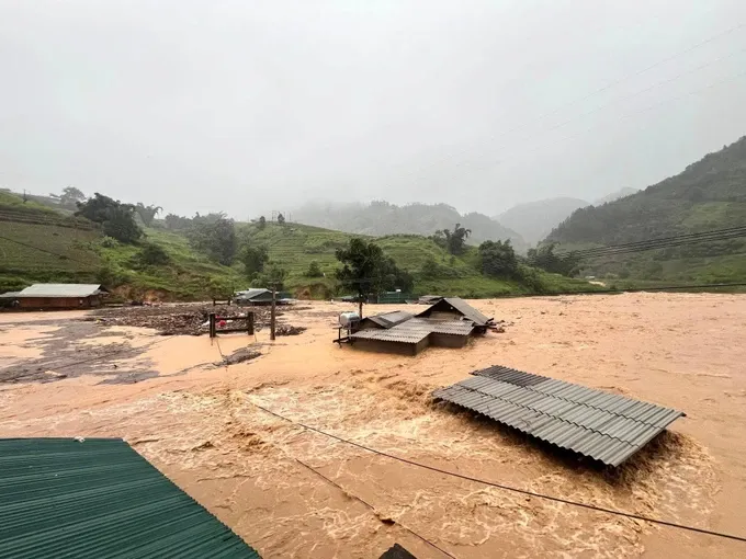 Typhoon Yagi causes severe flooding in Yen Bai Province. Yenbai.jpg
