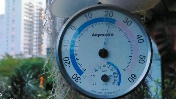 Ho Chi Minh City records temperature of 21 degrees Celsius on November 30 morning. (Photo: SGGP/ Quoc Anh) N.jpg