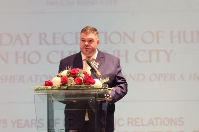 H.E. Lehőcz Gábor, Consul General of Hungary in Ho Chi Minh City, delivers a speech at the celebration. (Photo: SGGP/ Thuy Vu) img-8208-9863-3304.jpg
