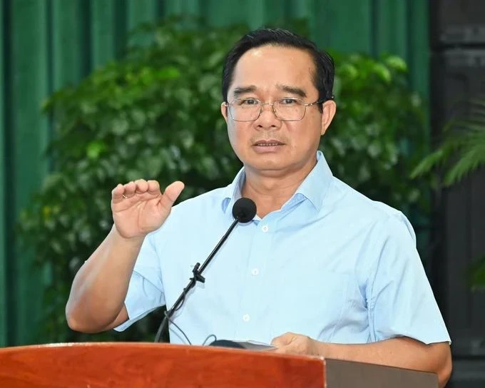 Mr. Nguyen Van Duoc, Member of the Party Central Committee, Deputy Secretary of the Ho Chi Minh City Party Committee, Chairman of the Ho Chi Minh City People’s Committee and Deputy Head of the Ho Chi Minh City Steering Committee, has been appointed as the Head of the Subcommittee for Implementing Resolution 57 of the Politburo. (Photo: SGGP/ Viet Dung) z6504415354311-61bf79acb719fd36ed214b2f2bfbd8a2-7408-2446-7488-1669-7951-1624.jpg