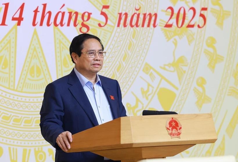 Prime Minister Pham Minh Chinh chairs the working session with ministries, central agencies, and relevant units on smuggling, trade fraud. (Photo: VNA) vna-potal-thu-tuong-chu-tri-hop-ve-cong-tac-chong-buon-lau-gian-lan-thuong-mai-hang-gia-8030726.jpg