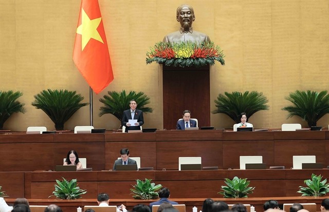 NA deputy Chairman Nguyen Duc Hai chaired this morning's meeting. (Photo: VNA) 423844_vna_potal_quoc_hoi_thao_luan_ve_du_an_luat_nang_luong_nguyen_tu_sua_doi_8032767.jpg