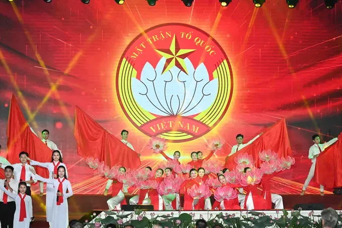 A music performance at the ceremony (Photo: SGGP/ Viet Dung) ec3f081df332466c1f23-8446-1576.jpg