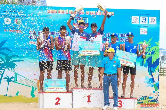 The Vietnamese men's team ranks third in the men’s division. (Photo: Hieu Giang) dasua-6005-3787.jpg