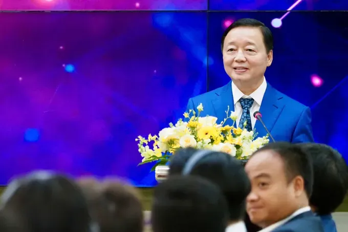 Deputy Prime Minister Tran Hong Ha praised Ho Chi Minh City for its proactiveness and dynamism. (Photo: SGGP/ Hoang Hung) z6696857705151-92130bbcc48d174942dbbc1834098d82-3197-9413.jpg