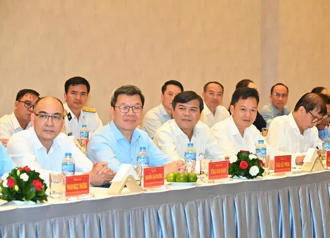 Leaders of the Central Commission for Propaganda and Mass Mobilization and of Ho Chi Minh City attend the meeting. (Photo: SGGP/ Viet Dung) img-6294-4555-2411.jpeg