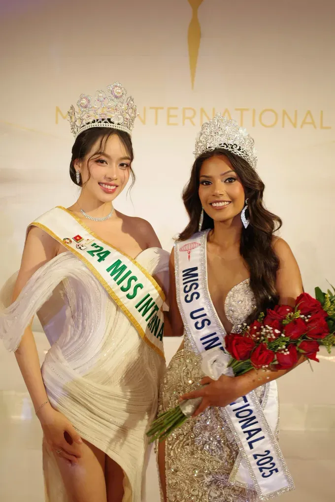 Miss International Thanh Thuy and Miss US International 2025 chung-kat-miss-us-international-3072-9321.jpg