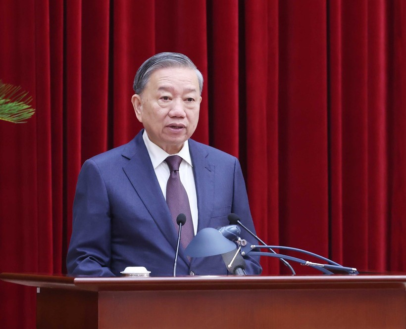 Party General Secretary To Lam speaks at the 12th plenum of the 13th Party Central Committee in Hanoi on July 18. (Photo: VNA) to-lam.jpg