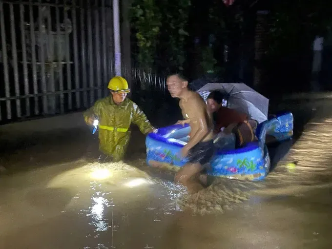 Flooding in central Nghe An province (Photo: SGGP) 5-2368-6317.jpg