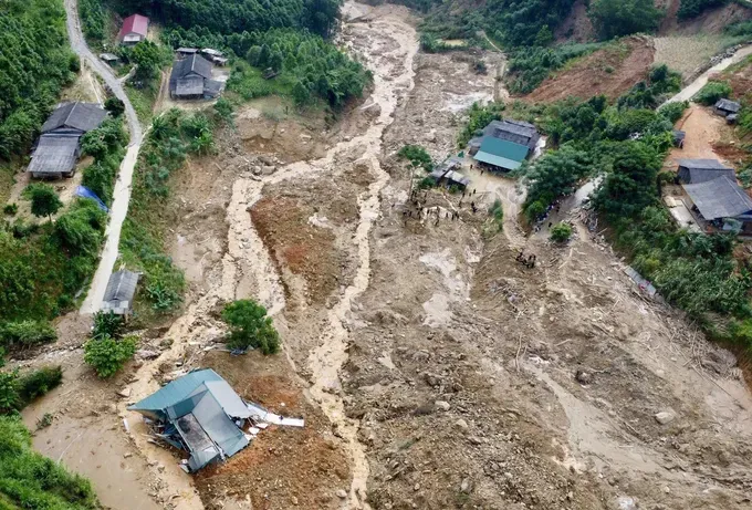 Landslides and flash floods in Dien Bien in early August 2025 img-1087-8118-6615.jpeg