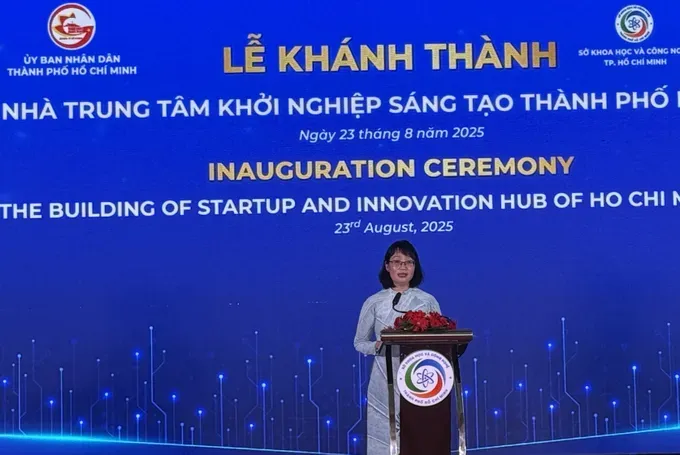Deputy Chairwoman of the Ho Chi Minh City People’s Committee Tran Thi Dieu delivers a speech at the inauguration of the Startup and Innovation Hub of Ho Chi Minh City (SIHUB) building. img-4337-7364-2835.jpg