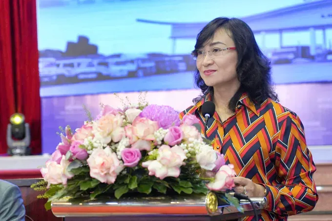 Deputy Minister of Industry and Trade Phan Thi Thang delivers remarks at the conference. z6982072049233-e7aa064726af39e5d65d2a3cbba51c47-7188-2963.jpg