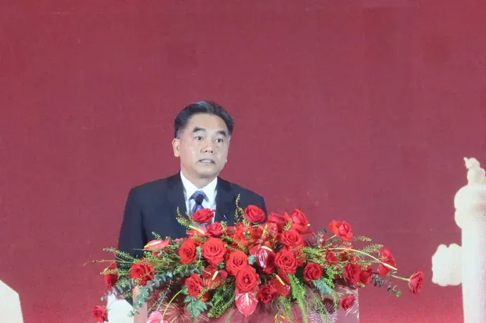 Deputy Chairman of the Ho Chi Minh City People’s Committee Nguyen Loc Ha delivers a speech at the reception celebrating the 76th National Day of the People’s Republic of China. (Photo: SGGP/ Thuy Vu) loc-ha-9554-2488.jpg