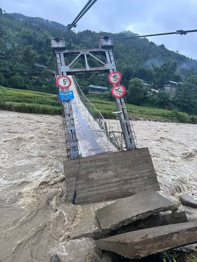 Suspension bridge collapse in Tu Le Commune, Lao Cai Province was reported on the morning of September 30. img-2876-6276-9379.jpeg